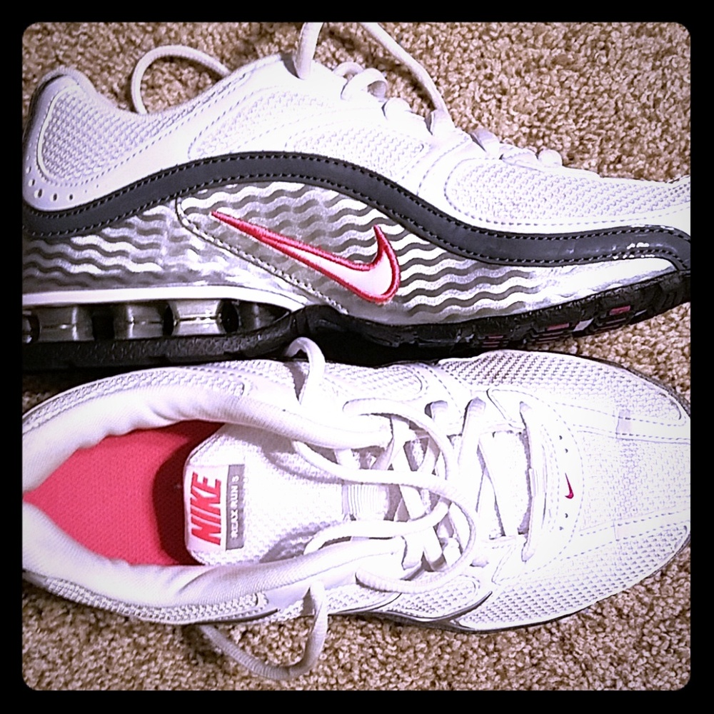 Nike REAX